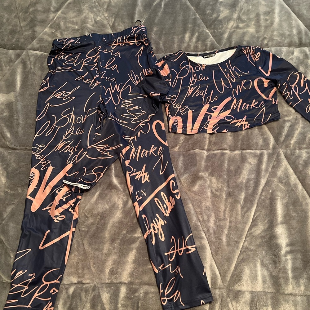 SHEIN 2 piece. Crop top and leggings